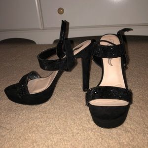 sparkley black 5 inch heels